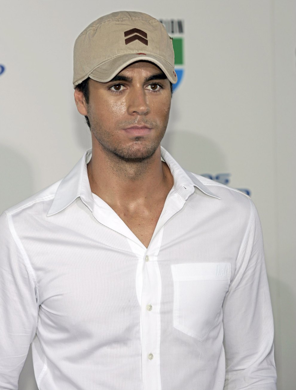 Enrique Iglesias caps & hats photos - enr7que